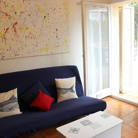Luxury 4 Bed Apartment On Coastal Footpath At Cap Ras Llança Exterior foto